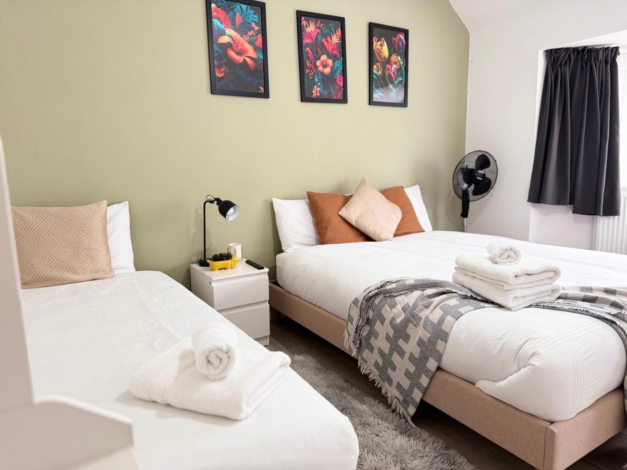 Charming Studio 30Min To Central Лондон Экстерьер фото